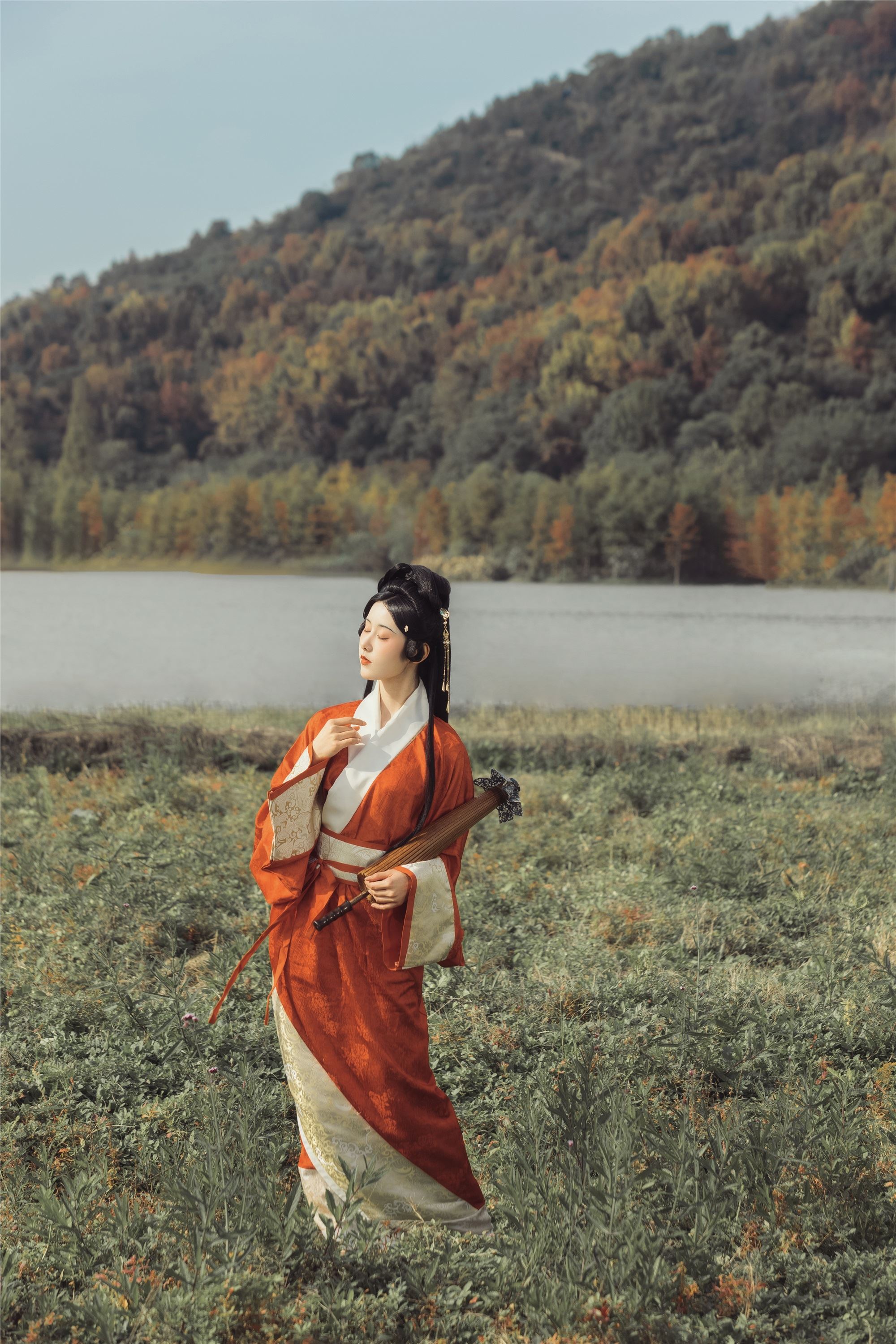 YITUYU艺图语 2025.01.29 关雎 人间月-素尘